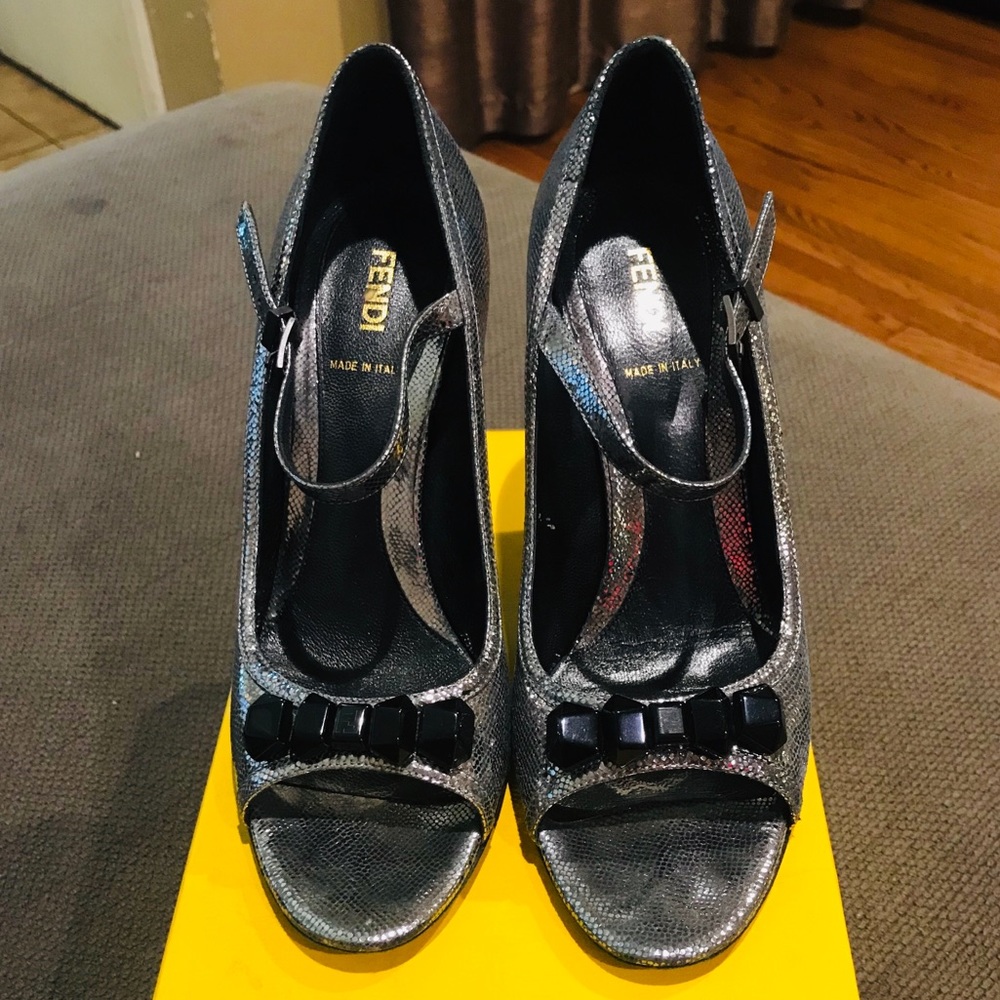 Fendi Mary Jane pumps